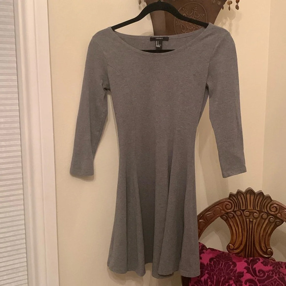 FOREVER 21/WOMENS SCOOP NECK 3/4 SLEEVE GRAY KNIT DRESS/SMALL - Picture 1 of 8